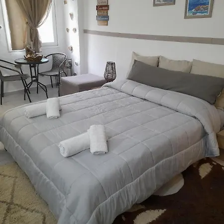 Ifigenia Apartment *